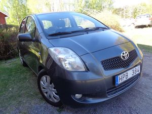 Toyota Yaris bild 2