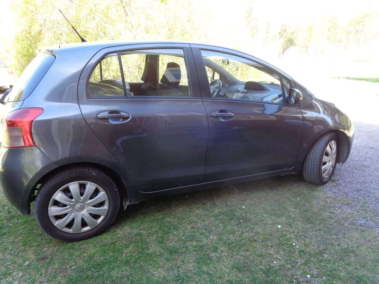 Vehicle image 20