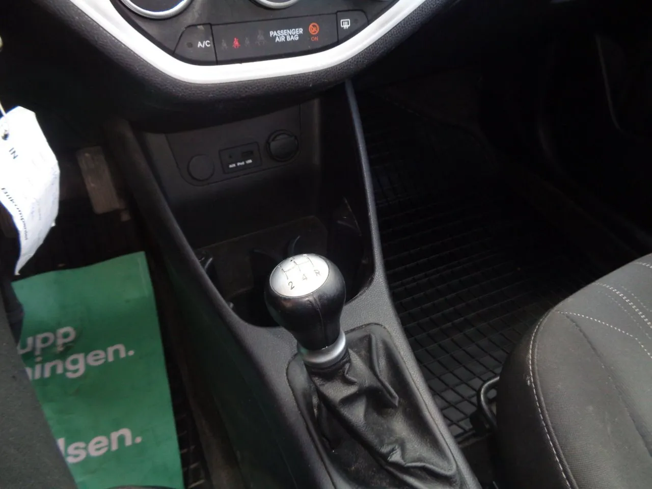 Vehicle image 20