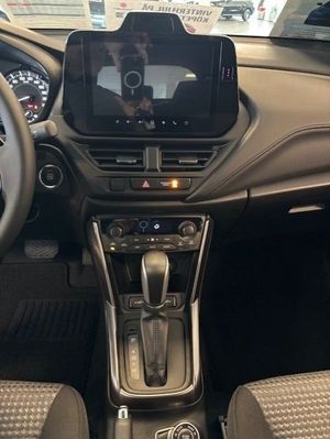 Suzuki S-CROSS bild 5
