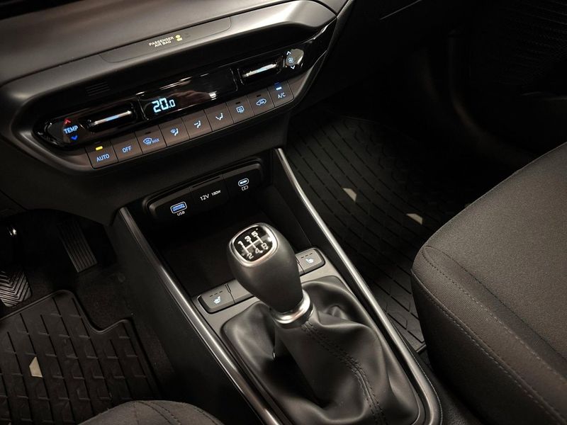 Hyundai i20 bild 7