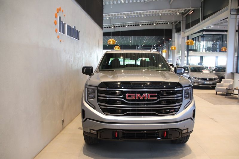 GMC Sierra bild 2