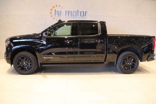 Chevrolet Silverado 1500 3,0 High Country/Night/CNG OBS! LÅG SKATT 6,100:- - 2026