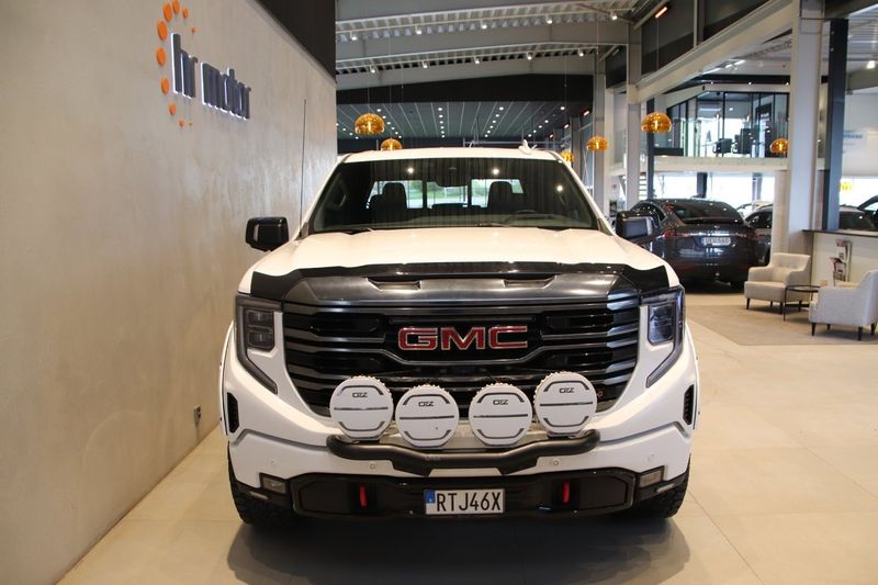 GMC Sierra bild 2