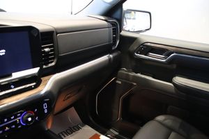 Chevrolet Silverado bild 16