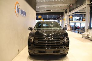 Chevrolet Silverado bild 2