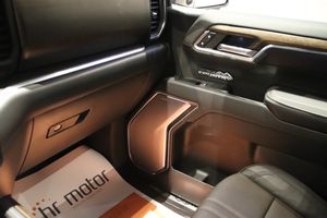 Chevrolet Silverado bild 16