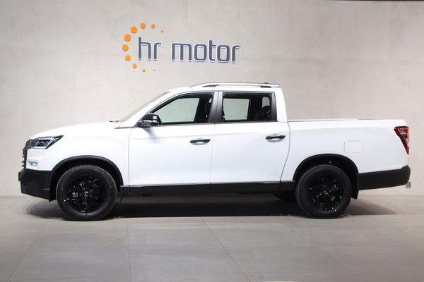 KGM Musso Grand 2.2 e-XDi Black Line 4x4/Års skatt 1493:- - 2024