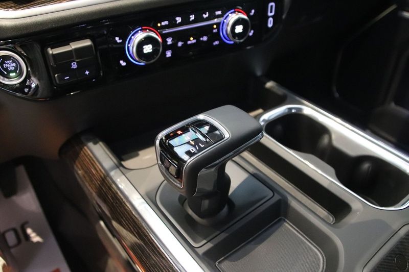 GMC Sierra bild 12