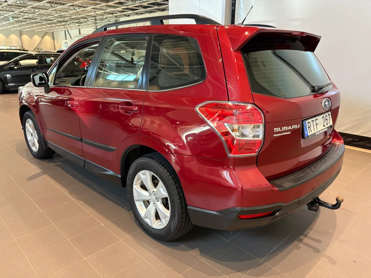 Vehicle image 4