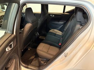 Volvo XC40 bild 13