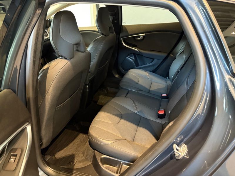 Volvo V40 bild 12