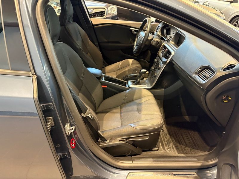 Volvo V40 bild 11