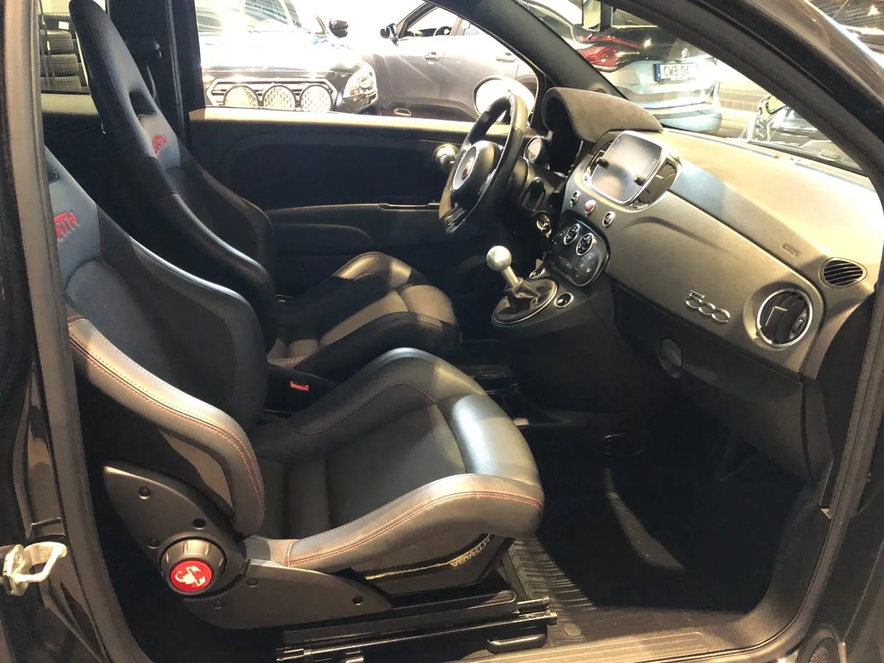 Vehicle image 4