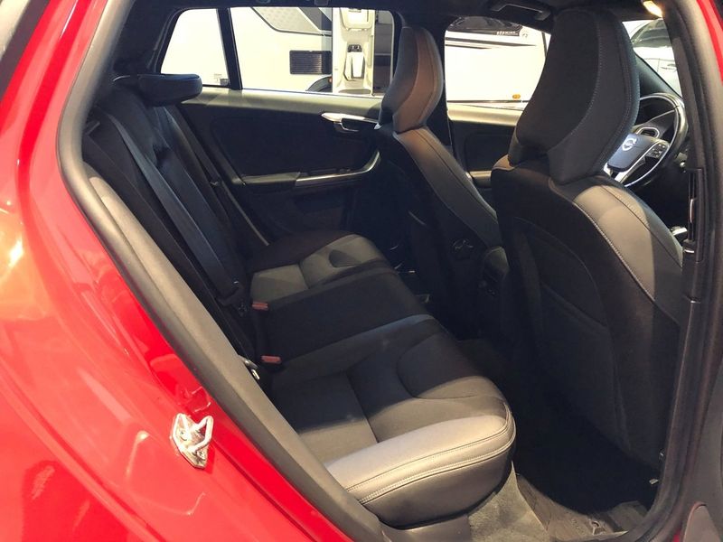 Volvo V60 bild 6