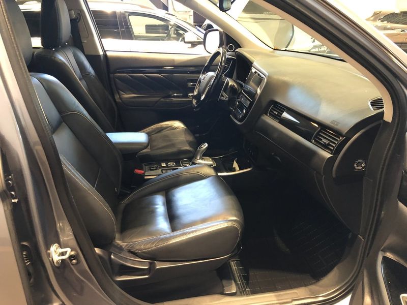 Mitsubishi Outlander bild 5