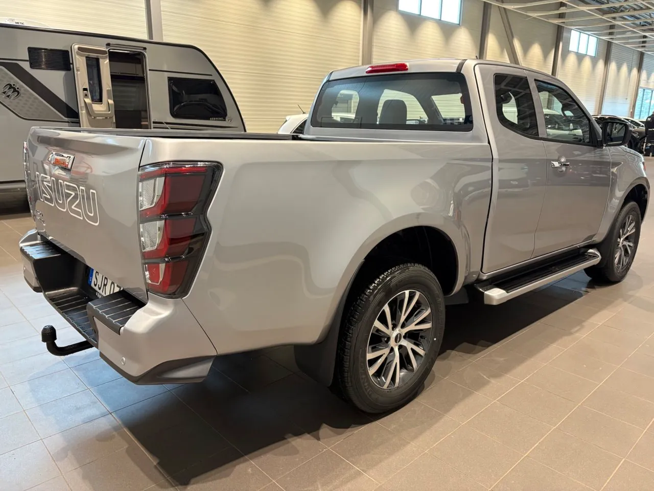 Vehicle image 8
