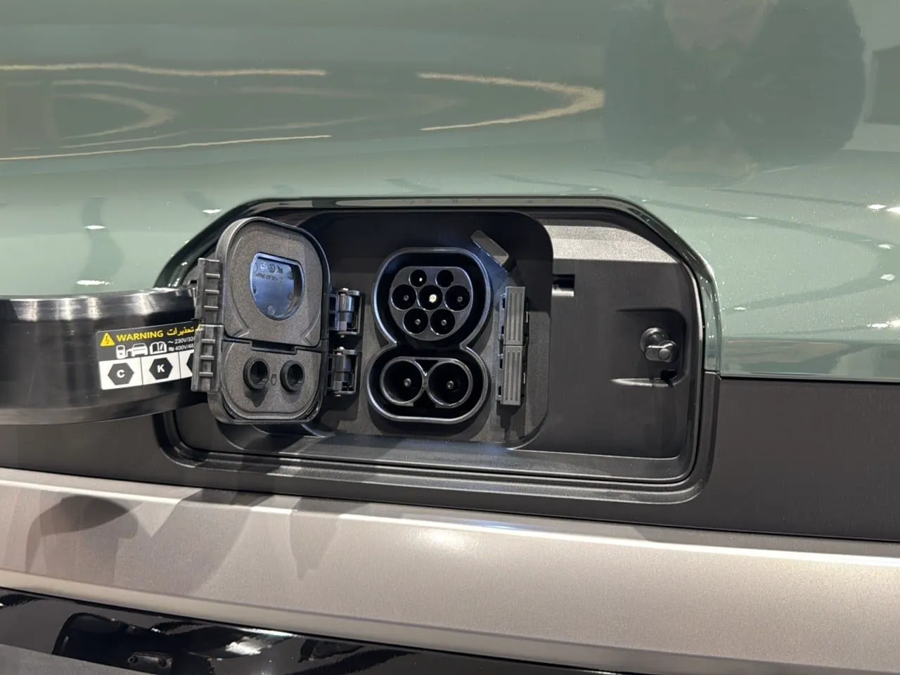 Vehicle image 14