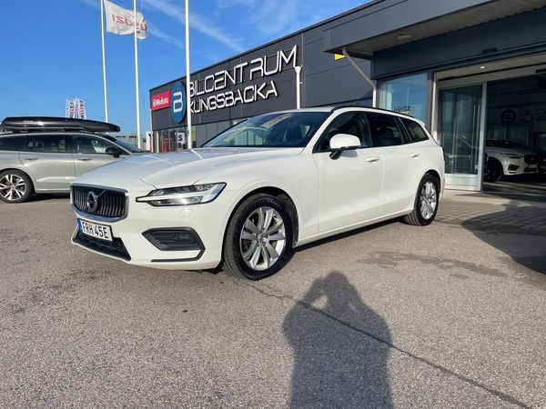 Volvo V60 D3, AU, Momentum, PDC, Värmare - 2020