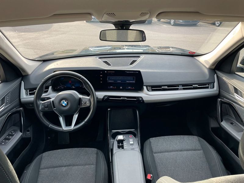 BMW X1 bild 8