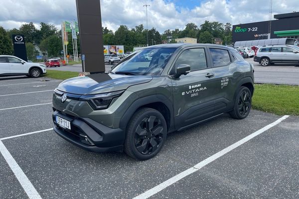 Suzuki Vitara e Inclusive 61 kWh 4x4 - 2025