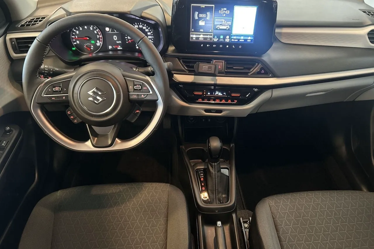 Vehicle image 16