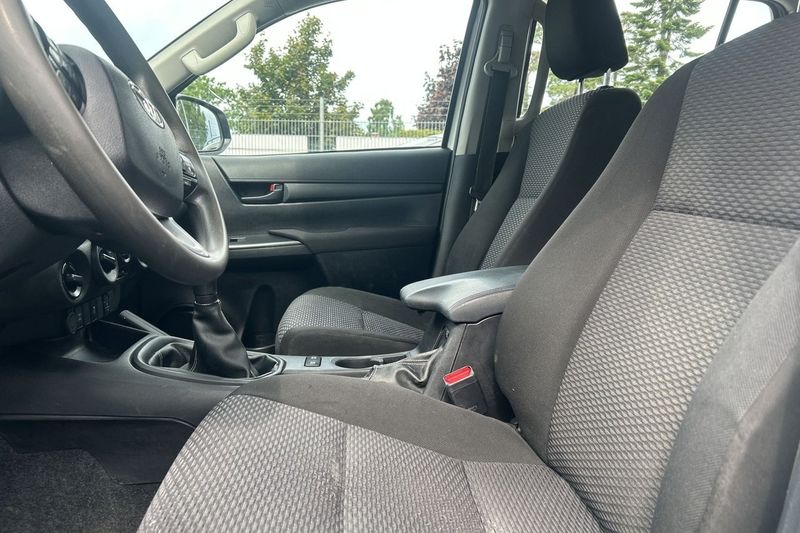 Toyota Hilux bild 19