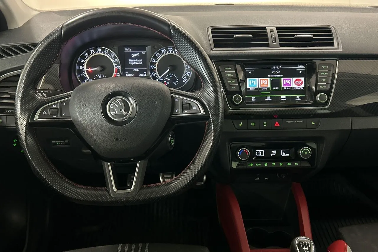 Vehicle image 16
