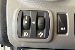 Nissan NV300 bild 16