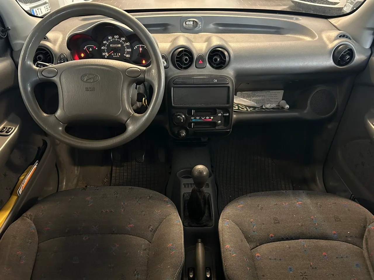 Vehicle image 11