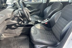 Peugeot 2008 bild 9