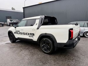 KGM Musso bild 4