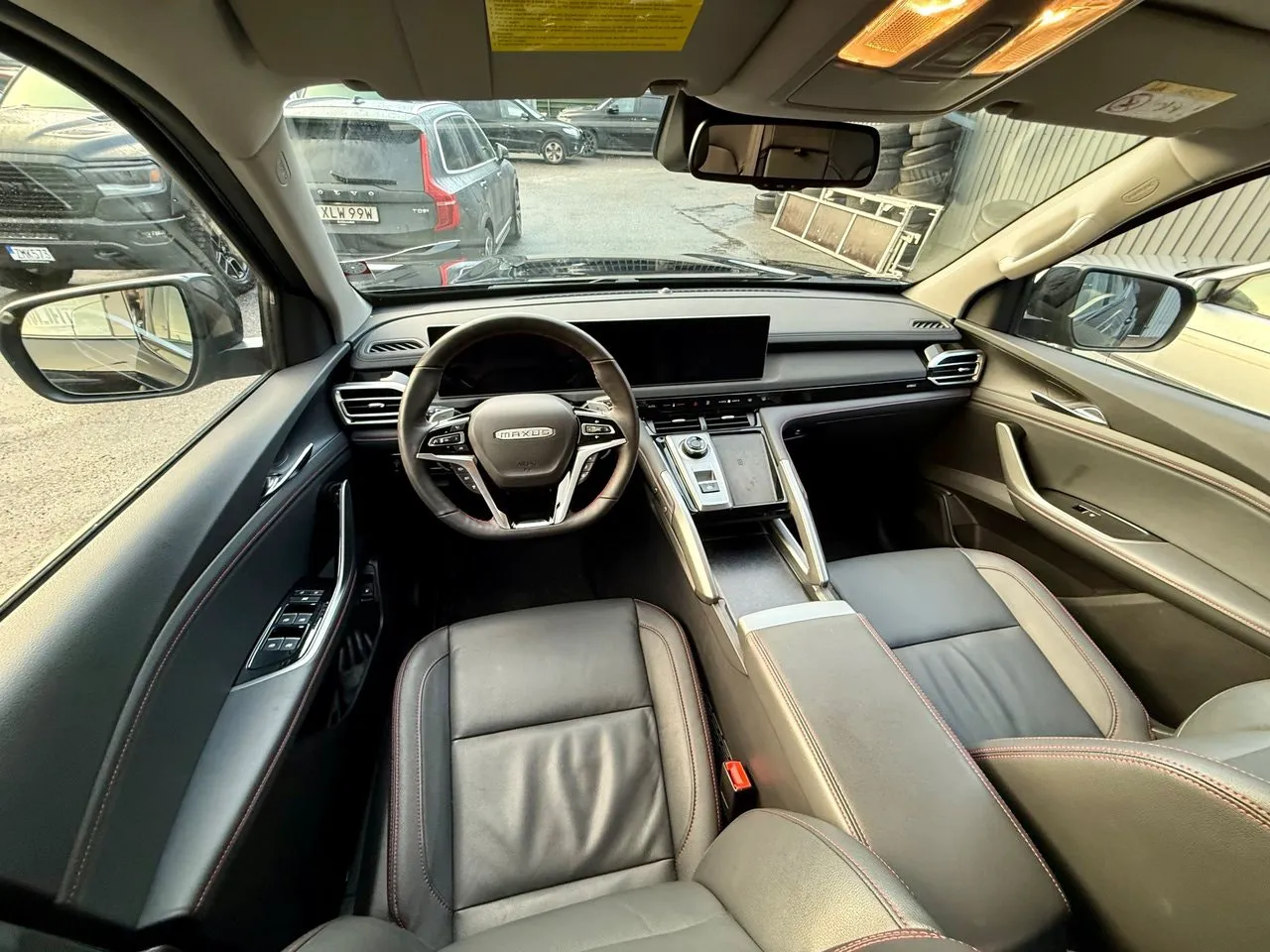 Vehicle image 8