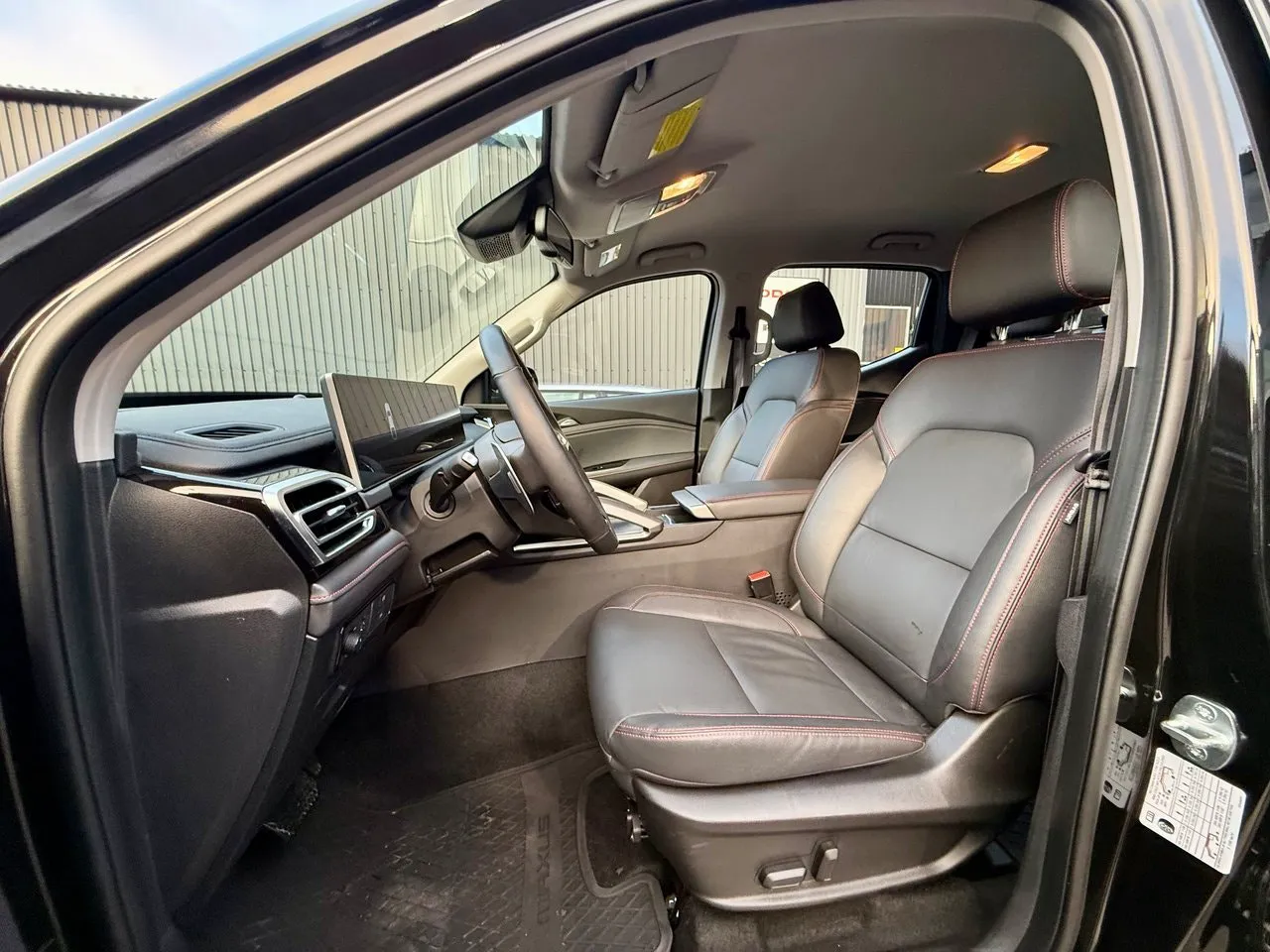 Vehicle image 7