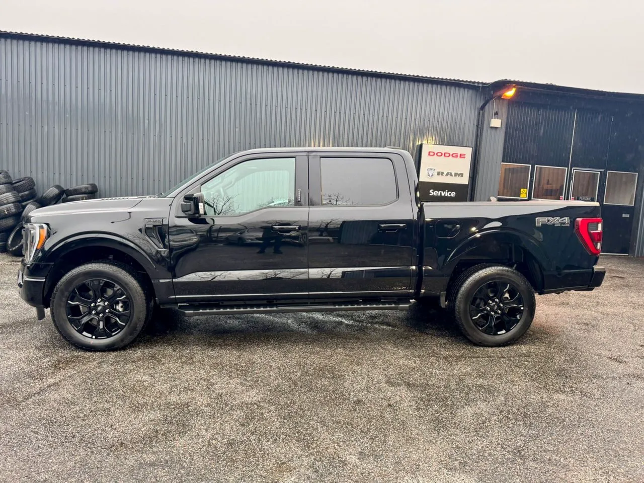 Vehicle image 5