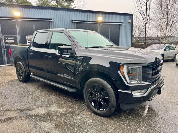 Ford F-150 SuperCrew Lariat 5.0 V8 4x4 LÅG SKATT! - 2023