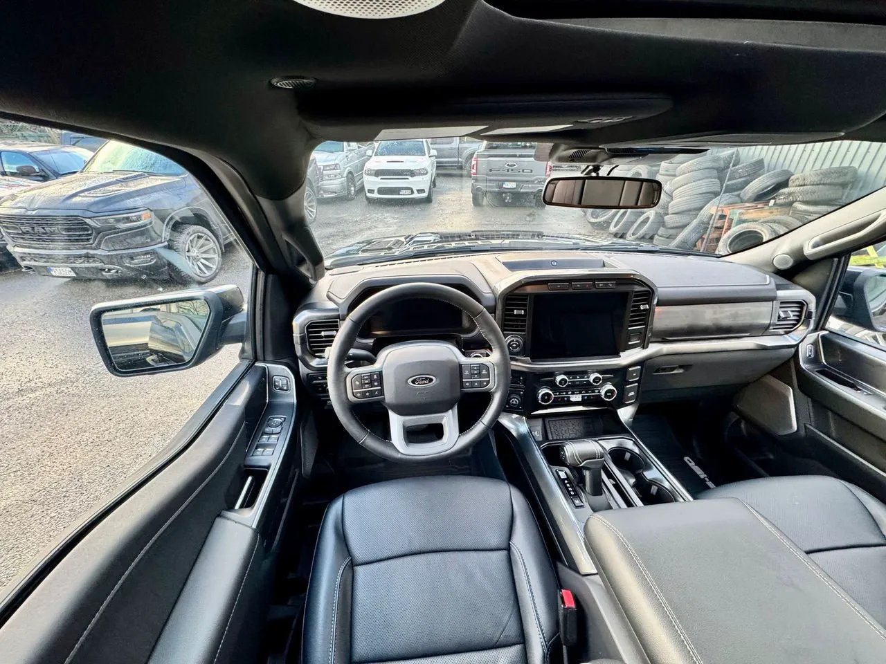 Vehicle image 9