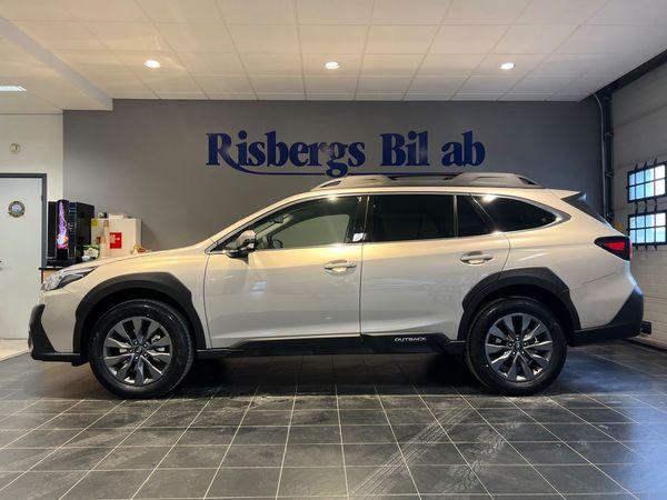 Subaru Outback 2.5 4WD xfuel Adventure Drag, V-hjul & fri service3 år! - 2025