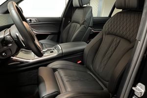 BMW X7 bild 15