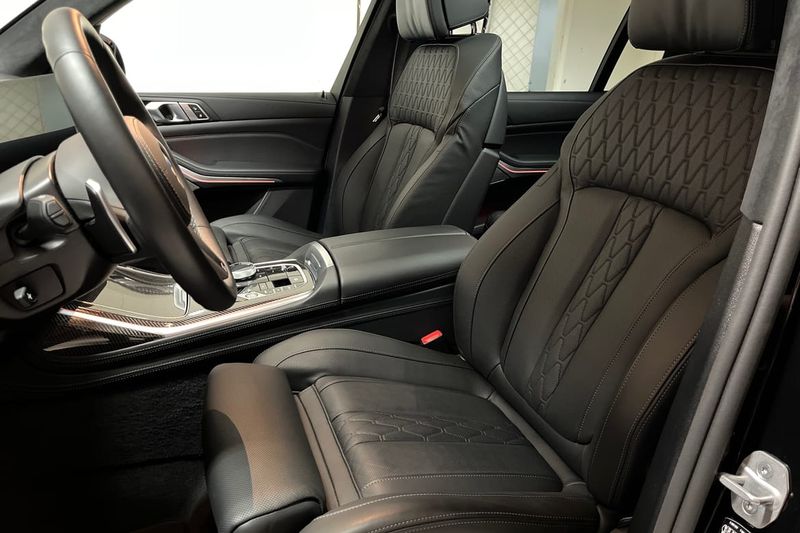 BMW X7 bild 15