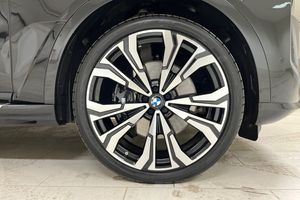 BMW X7 bild 22