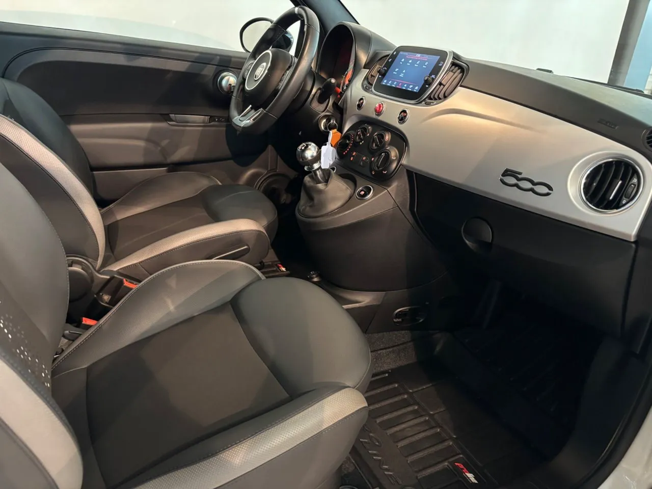 Vehicle image 6