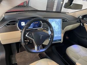 Tesla Model S bild 8