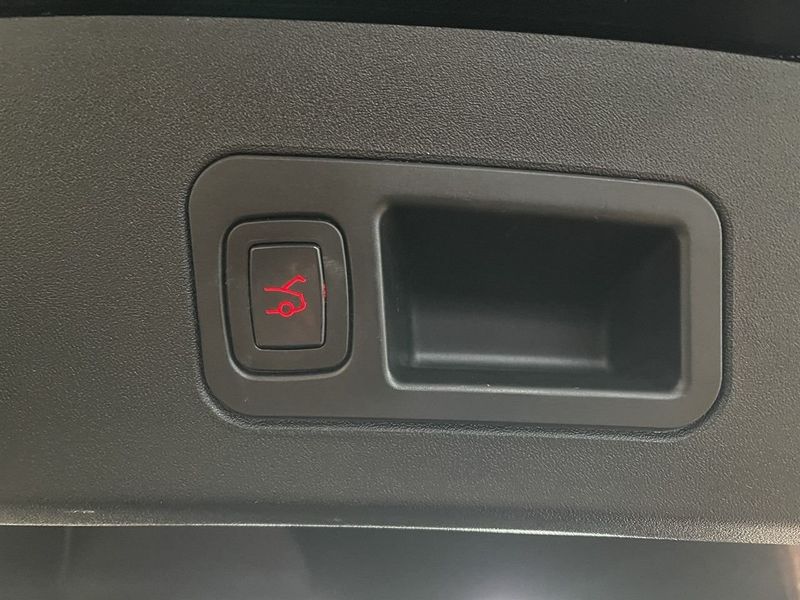 Tesla Model S bild 17