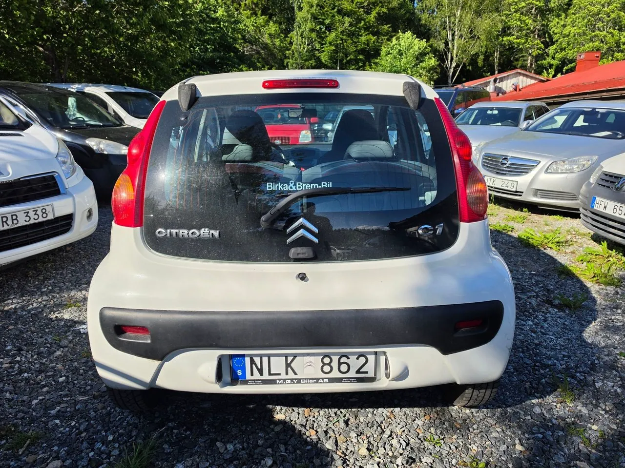 Vehicle image 3