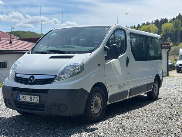 Opel Vivaro Kombi 2.9t 2.0 CDTI Euro 5 9sits Ny besiktigad - 2012