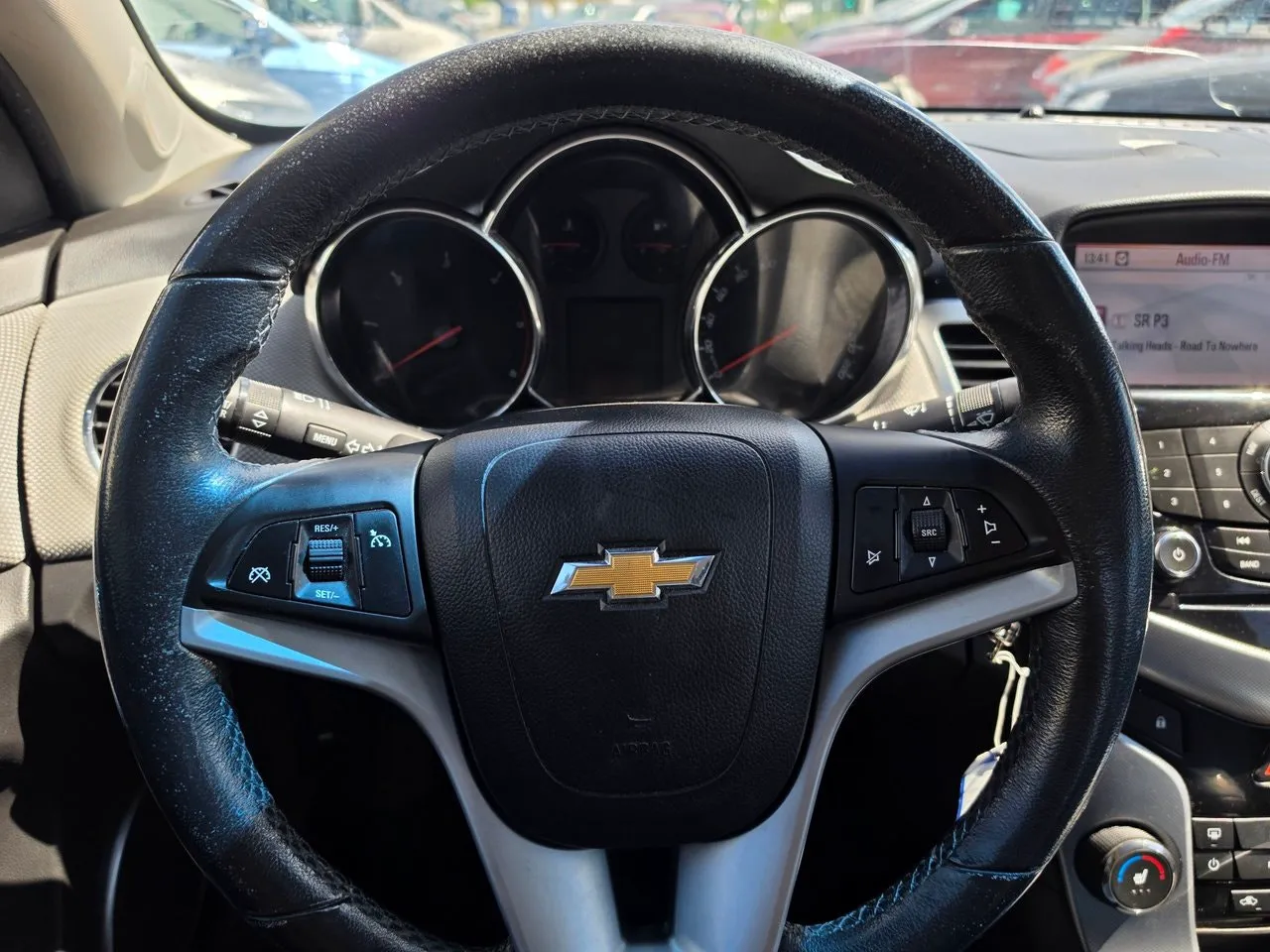 Vehicle image 11
