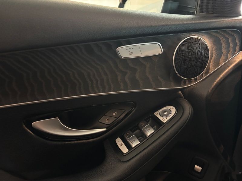 Mercedes GLC220 bild 10