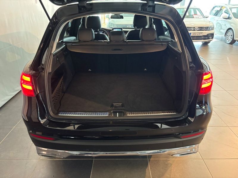 Mercedes GLC220 bild 15