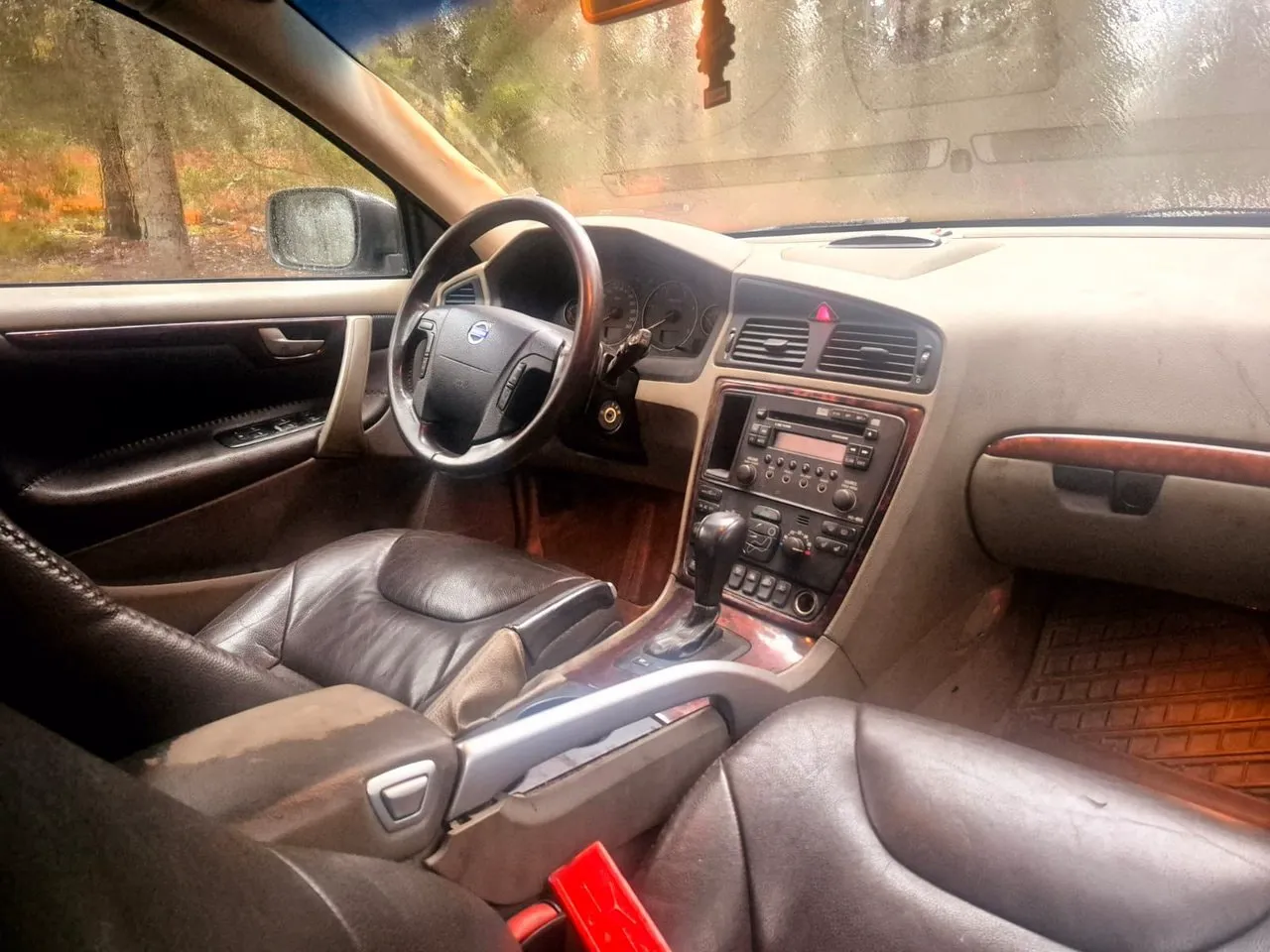 Vehicle image 18